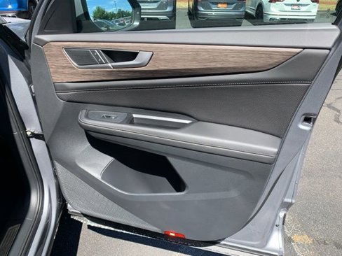 New 2025 Volkswagen Atlas SEL image 35