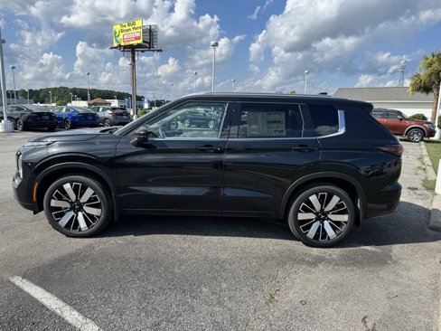 New 2025 Mitsubishi Outlander SEL image 6