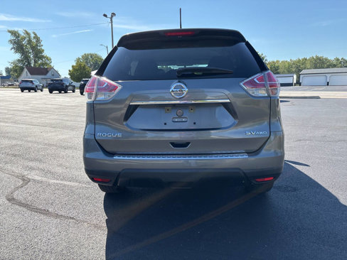 Used 2015 Nissan Rogue SV w/ SV Premium Package image 5