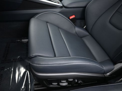 Certified 2025 Porsche 911 Carrera image 21