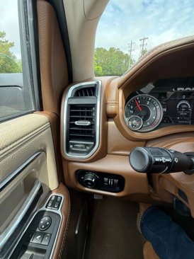 Used 2023 RAM 3500 Laramie image 23