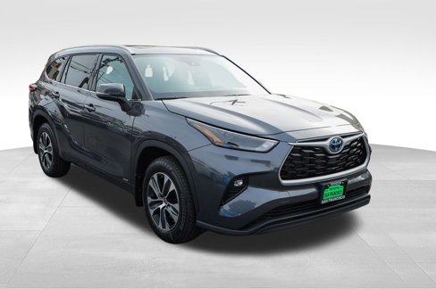 New 2025 Toyota Highlander XLE image 12