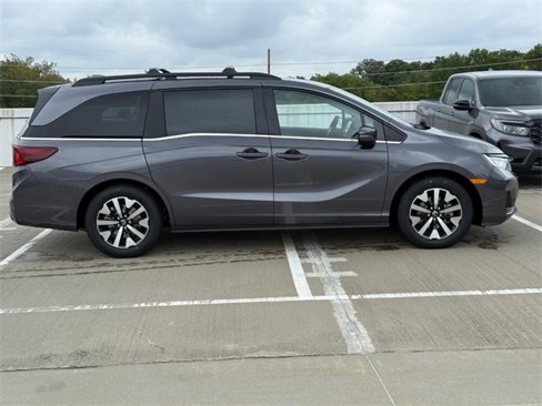 New 2026 Honda Odyssey EX-L image 2