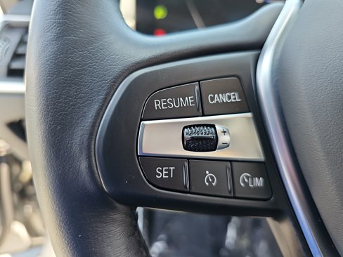 Used 2024 BMW i4 xDrive40i w/ Convenience Package image 17
