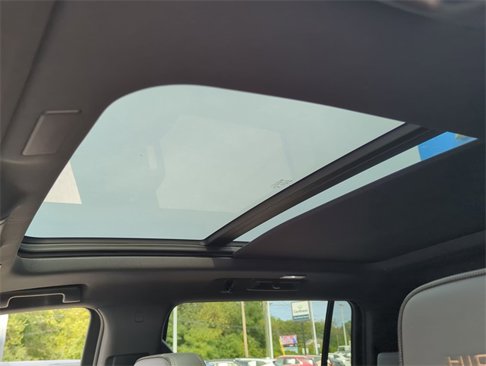 Certified 2025 Chevrolet Suburban High Country w/ Sun And Tow Package image 19