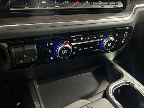 New 2026 GMC Sierra 1500 SLT w/ SLT Premium Package image 17