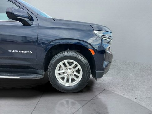Certified 2023 Chevrolet Suburban LT image 30