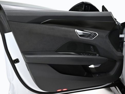 Used 2022 Audi e-tron GT Prestige image 25