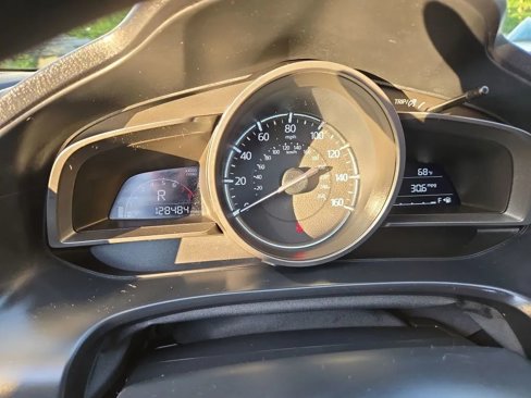 Used 2017 MAZDA MAZDA3 Sport image 23