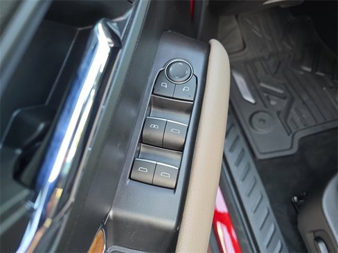 New 2026 GMC Canyon Denali image 17