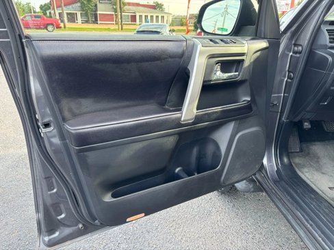 Used 2017 Toyota 4Runner Limited image 12