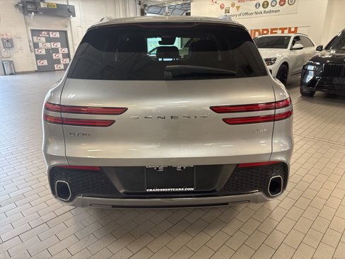 Used 2025 Genesis GV70 2.5T image 10