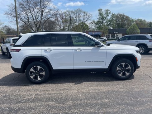 New 2025 Jeep Grand Cherokee Limited 4xe image 10