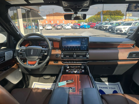 Used 2024 Lincoln Navigator L Reserve image 20