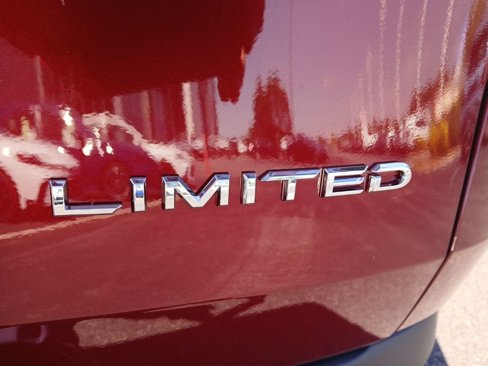 New 2025 Toyota Grand Highlander FWD image 16