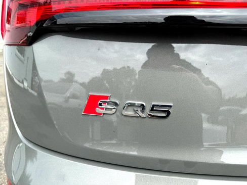 Used 2024 Audi SQ5 Prestige image 8