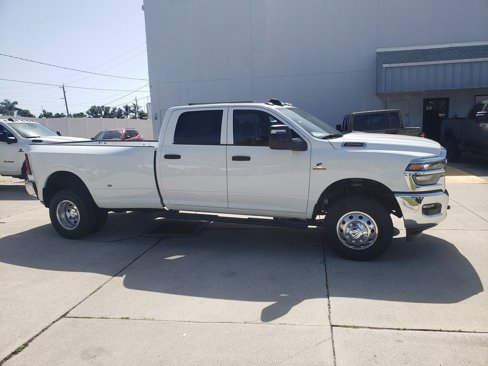 New 2025 RAM 3500 Tradesman image 7