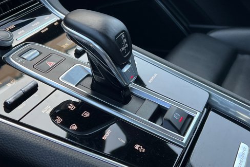Used 2021 Porsche Panamera 4 image 22