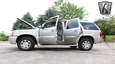 Used 2005 Cadillac Escalade AWD image 21