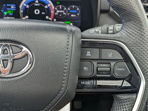 Used 2024 Toyota Sequoia Platinum image 20