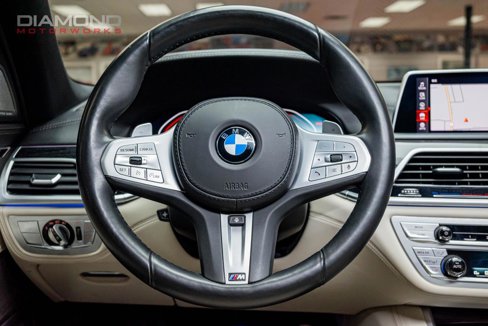 Used 2021 BMW 750i xDrive w/ Executive Package image 59