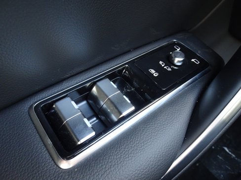 New 2026 Jaguar F-PACE R-Dynamic S image 28