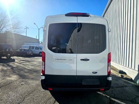 Used 2023 Ford Transit 350 XLT image 5