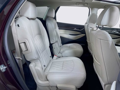 Used 2024 Buick Enclave Avenir w/ Avenir Technology Package image 28