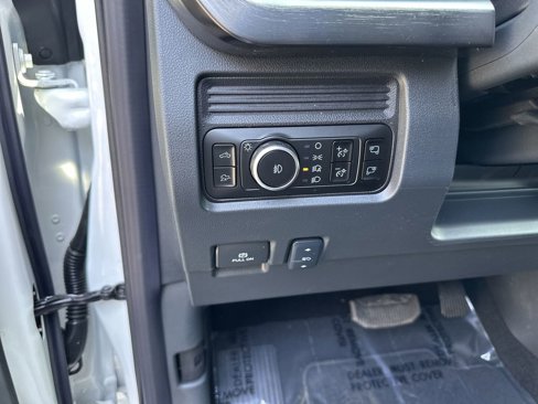 New 2025 Ford F350 Lariat w/ Lariat Ultimate Package image 22