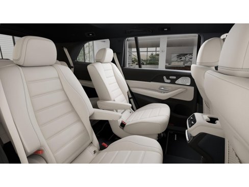 New 2026 Mercedes-Benz GLS 580 4MATIC image 5