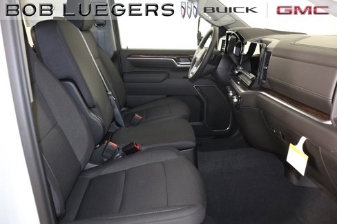 New 2026 GMC Sierra 2500 SLE w/ SLE Value Package; image 19
