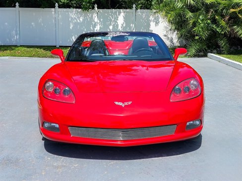 Used 2005 Chevrolet Corvette Convertible w/ Preferred Equipment Group image 3