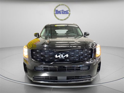 Used 2022 Kia Telluride EX w/ EX Premium Package image 2