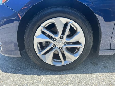Used 2018 Honda Accord LX image 18