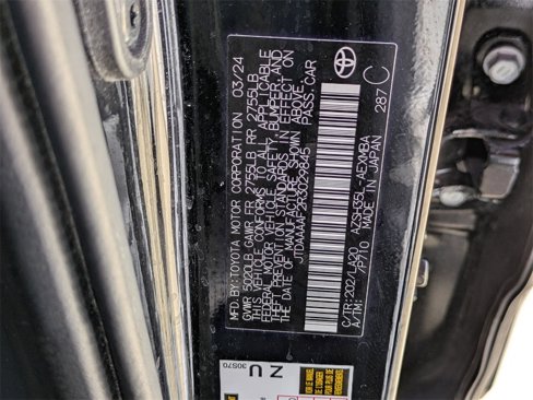 Used 2024 Toyota Crown Limited image 32