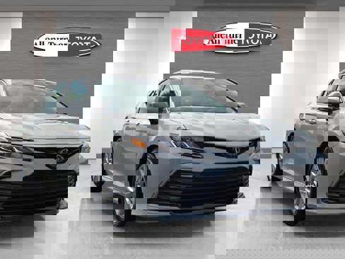 Used 2024 Toyota Camry LE image 2