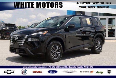 Used 2024 Nissan Rogue S image 1