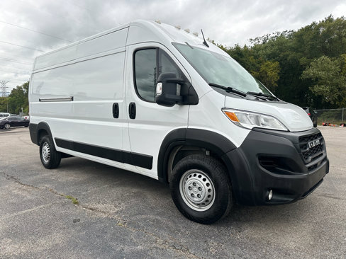 Used 2024 RAM ProMaster 2500 w/ Convenience Group image 1