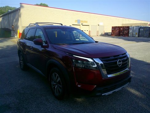 Used 2023 Nissan Pathfinder SL image 7