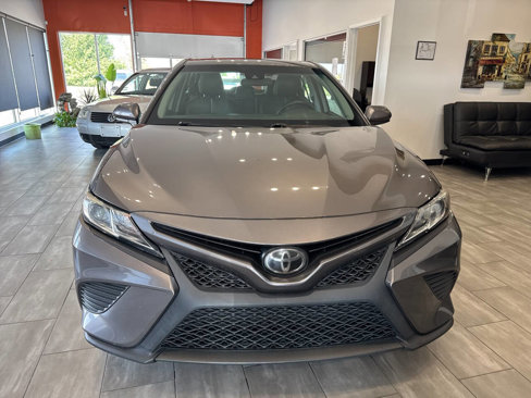 Used 2018 Toyota Camry SE image 6