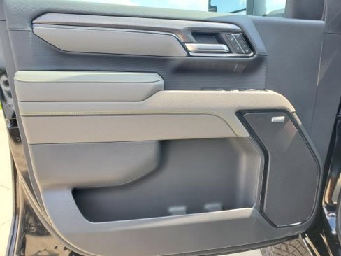 New 2025 Chevrolet Silverado 2500 ZR2 w/ Technology Package image 13