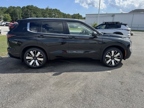 New 2025 Mitsubishi Outlander SEL image 8