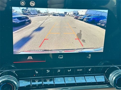 New 2025 GMC Canyon AT4 w/ Nightfall Edition image 17