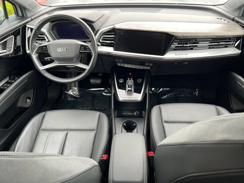 Used 2023 Audi Q4 e-tron Premium Plus image 13