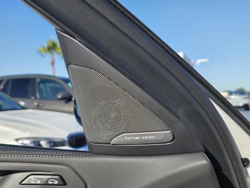 New 2026 BMW X6 M60i w/ Executive Package image 22
