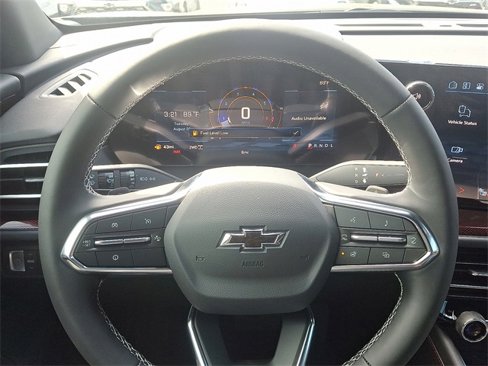 Used 2026 Chevrolet Traverse Z71 image 9