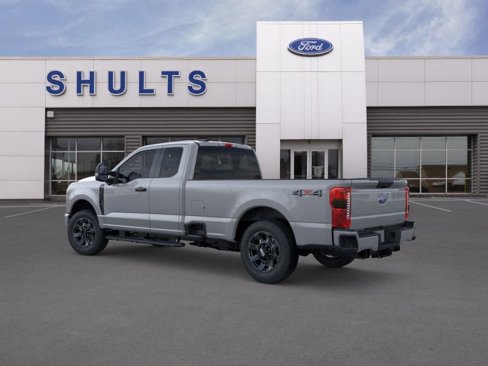 New 2026 Ford F350 4x4 SuperCab Super Duty image 4