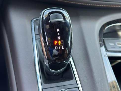Used 2024 Cadillac Escalade Sport w/ LPO, ONYX Package image 27