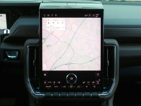 Used 2025 GMC Yukon Denali Ultimate image 16