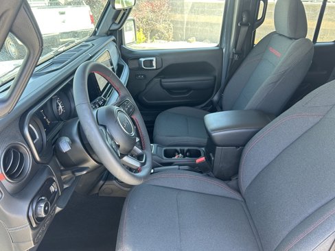 Used 2024 Jeep Wrangler Unlimited Rubicon w/ Safety Group image 28